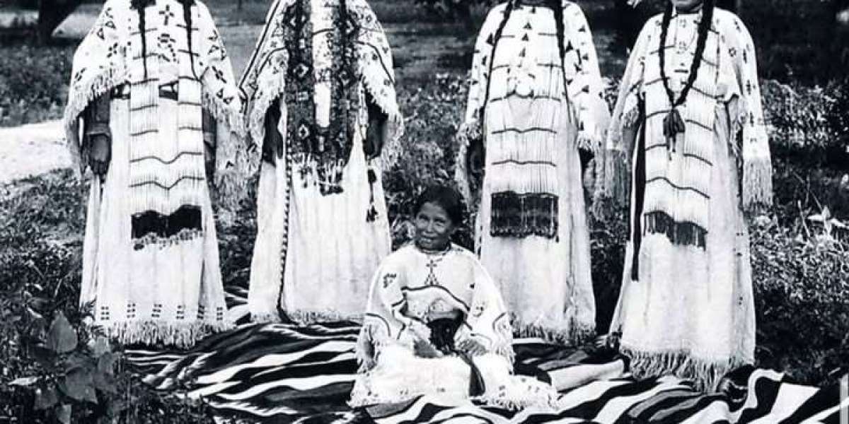 THE GIRLS WHO MARRIED STARS